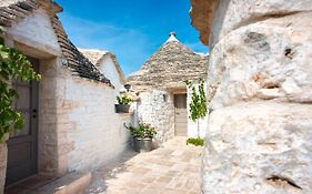 Trulli Holiday Albergo Diffuso